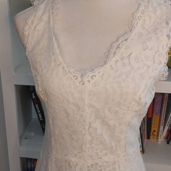 Joie Nicolina White  Mini Dress size Small Eyelash Lace V-Neck - Picture 4 of 14